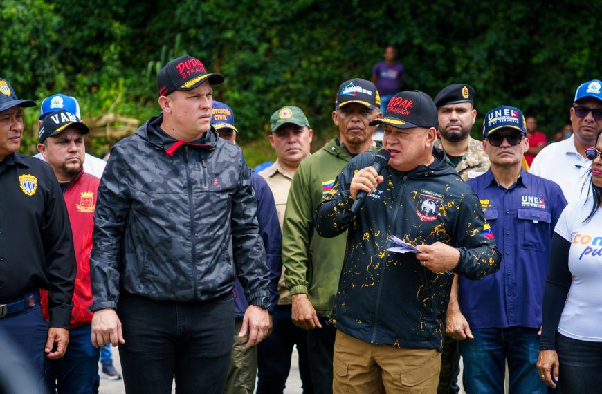 Diosdado Cabello y Gobernador Intoci entregan flota de patrullas para nuevos Cuadrantes de Paz comunales