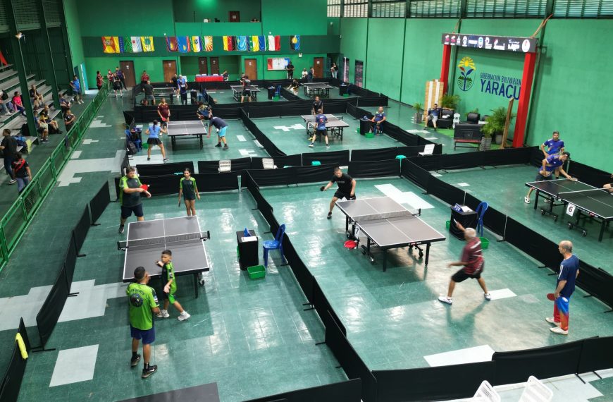 Más de 170 atletas de 17 estados del país compiten en el gimnasio «Wilmer Alvarado» de la Ciudad Deportiva de Yaracuy