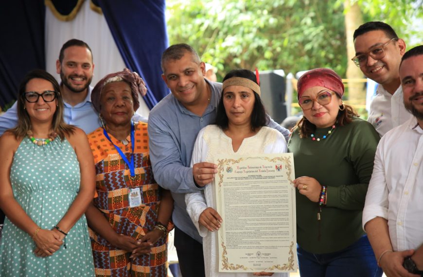 Cley declara Patrimonio Cultural Viviente a la líder espiritual Wendy Navarro